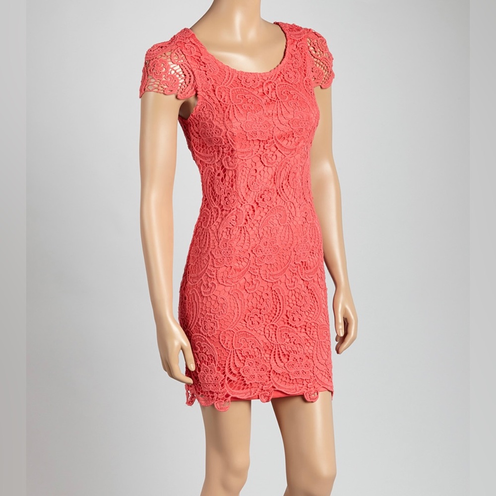Love Point Coral Floral Crochet Cap-Sleeve Dress - size L - NWT